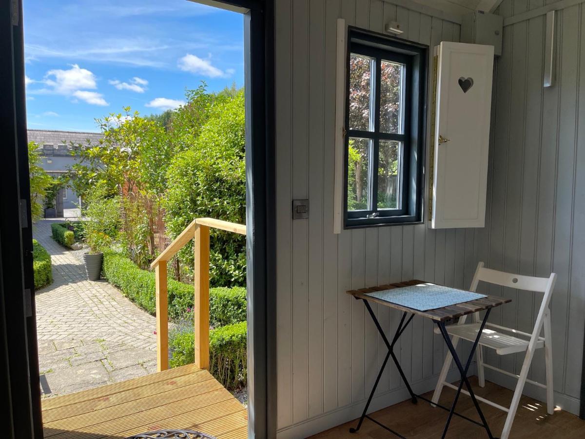 Hotel Hawthorn Hut Kilkenny Glamping At Jenkinstown House Jenkinstown Park Exterior foto