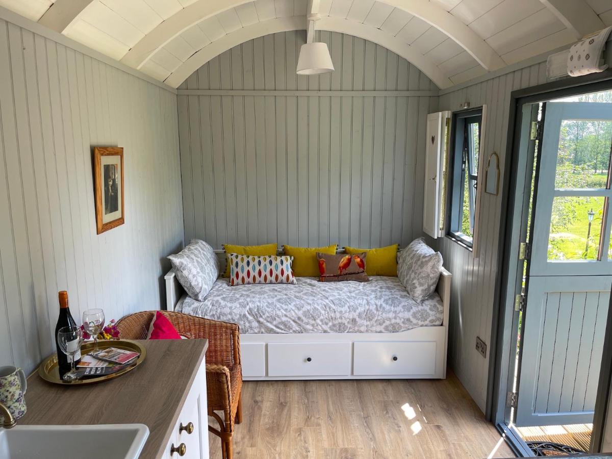 Hotel Hawthorn Hut Kilkenny Glamping At Jenkinstown House Jenkinstown Park Exterior foto