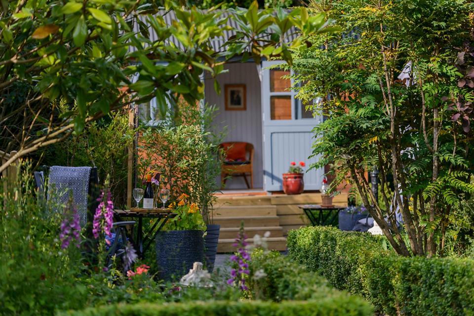 Hotel Hawthorn Hut Kilkenny Glamping At Jenkinstown House Jenkinstown Park Exterior foto