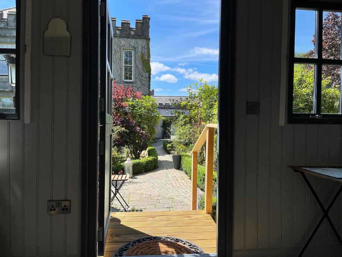 Hotel Hawthorn Hut Kilkenny Glamping At Jenkinstown House Jenkinstown Park Exterior foto
